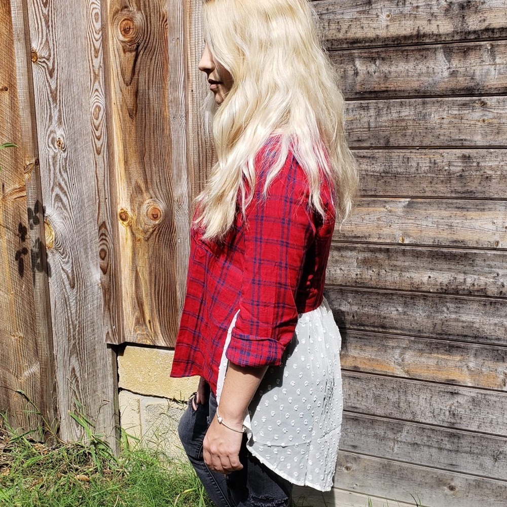 Closet clear π¨ plaid button down longsleeve - Picture 4 of 6